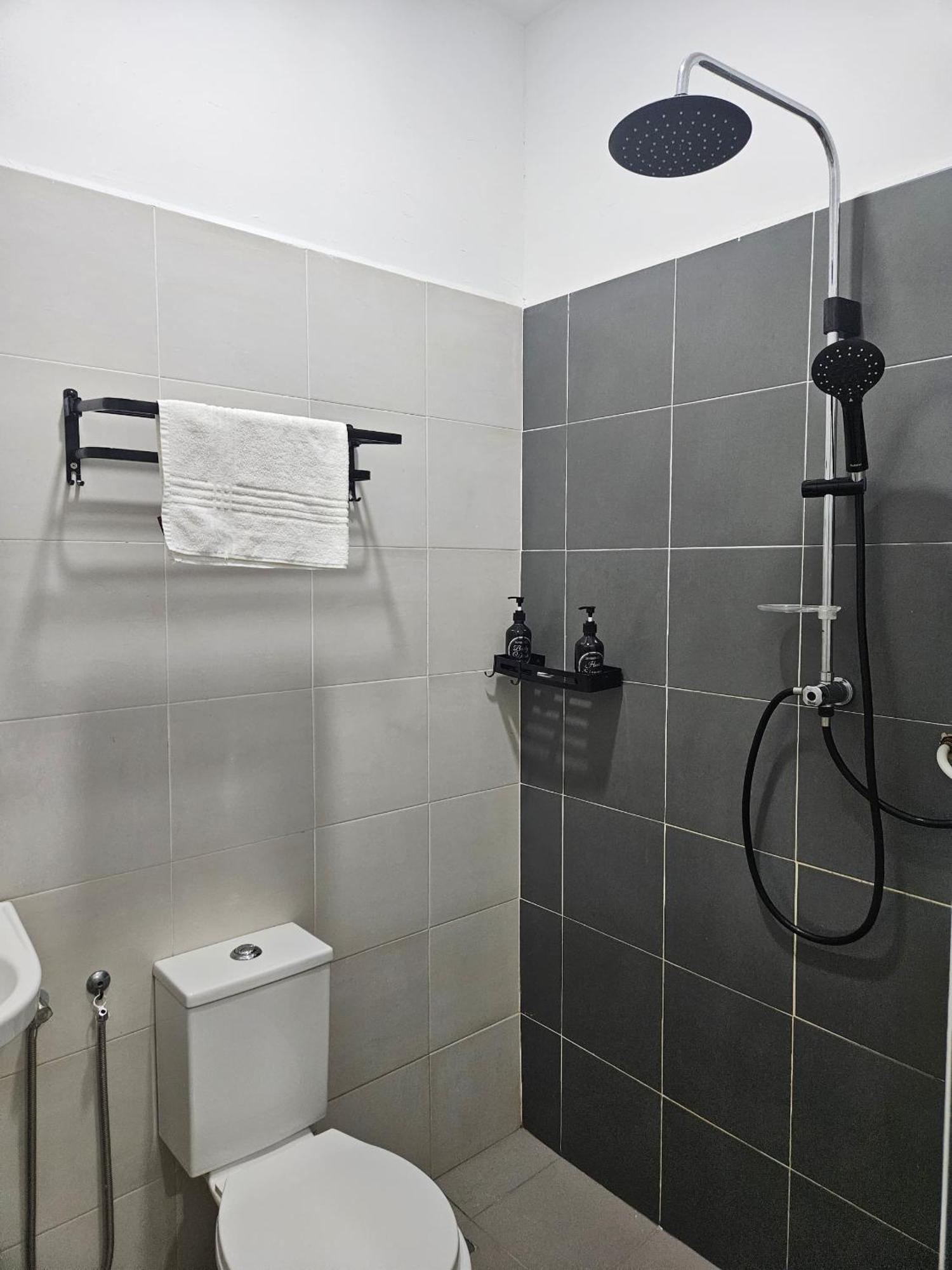 Tz Satellite Hotel, Kota Bharu Dış mekan fotoğraf